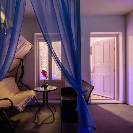 Nalu Hotel *