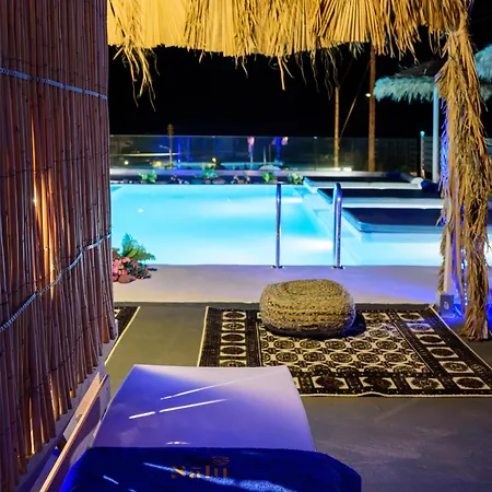 Nalu Hotel *