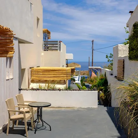 Hotel Nalu Fira (Santorini)