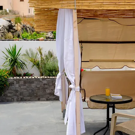 Nalu Hotel *
