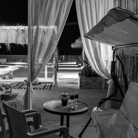 Hotel Nalu *