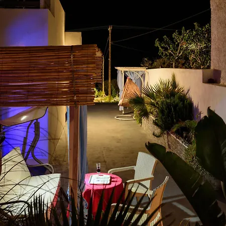 Nalu ホテル サントリーニ