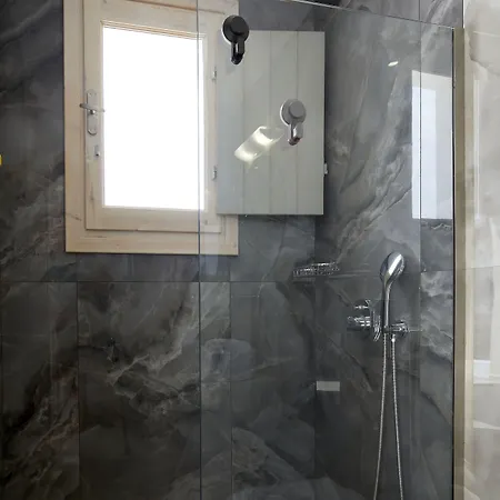 Nalu ホテル サントリーニ