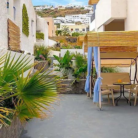 Hotel Nalu Fira (Santorini)