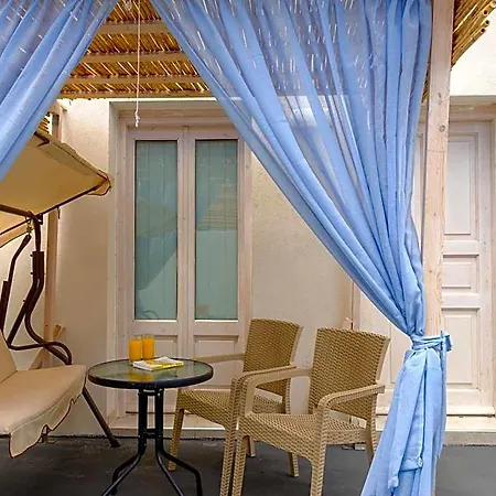 Nalu Hotel Firá