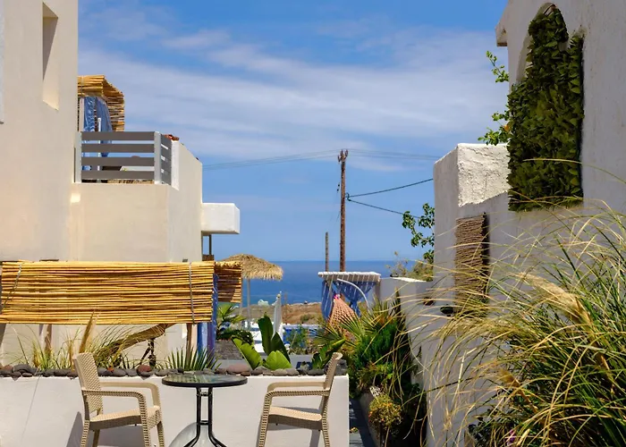 Nalu Hotel Fira (Santorini)