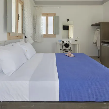 Nalu * Fira (Santorini)