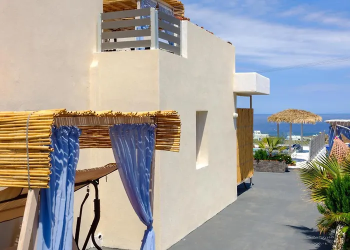 Nalu Hotel Fira (Santorini)