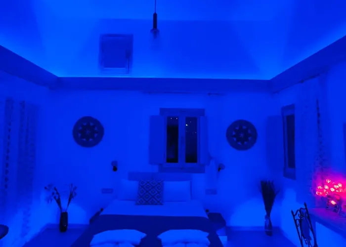 Nalu Fira (Santorini)